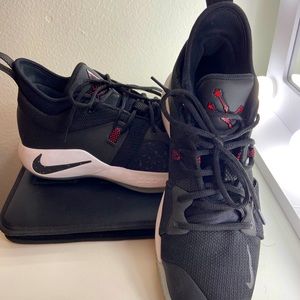 Nike zoom basketball shoe(Paul George)